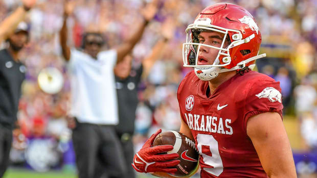 Arkansas freshman tight end Luke Hasz breaks free against the LSU Tigers for a touchdown in Baton Rouge.
